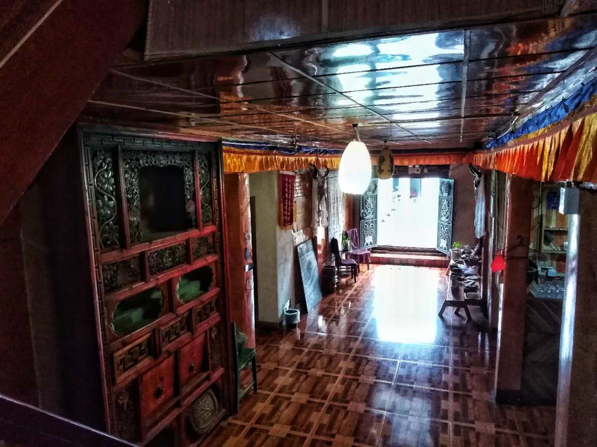 Zishuo Zihua Guest House Daocheng Eksteriør bilde